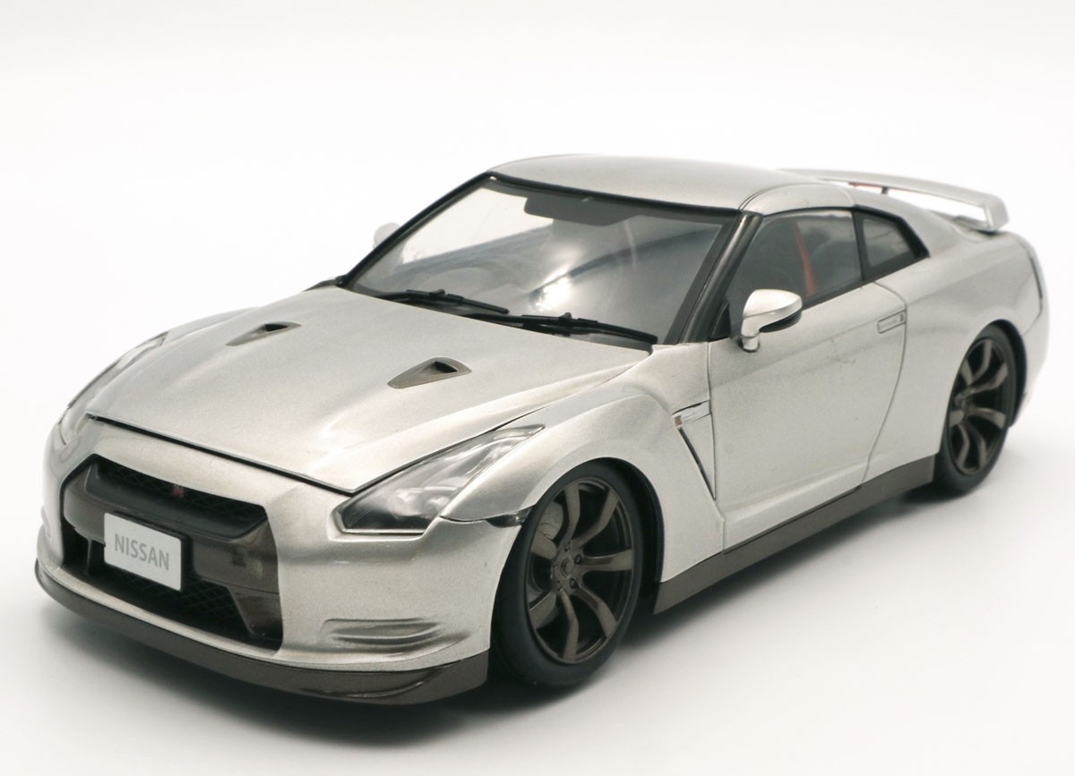 FU04749 Nissan GT-R (R35) Fujimi