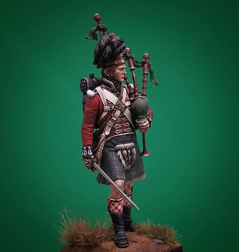 VD-54008(M). Волынщик 42-го (Королевских Шотландских горцев) пехотного полка Черная Стража 1815 г. 54 мм. Материал - белый металл. Chronos Miniatures