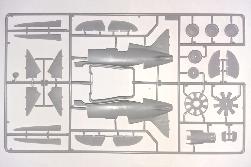 32002 И-16 Тип 28 Советский истребитель ICM