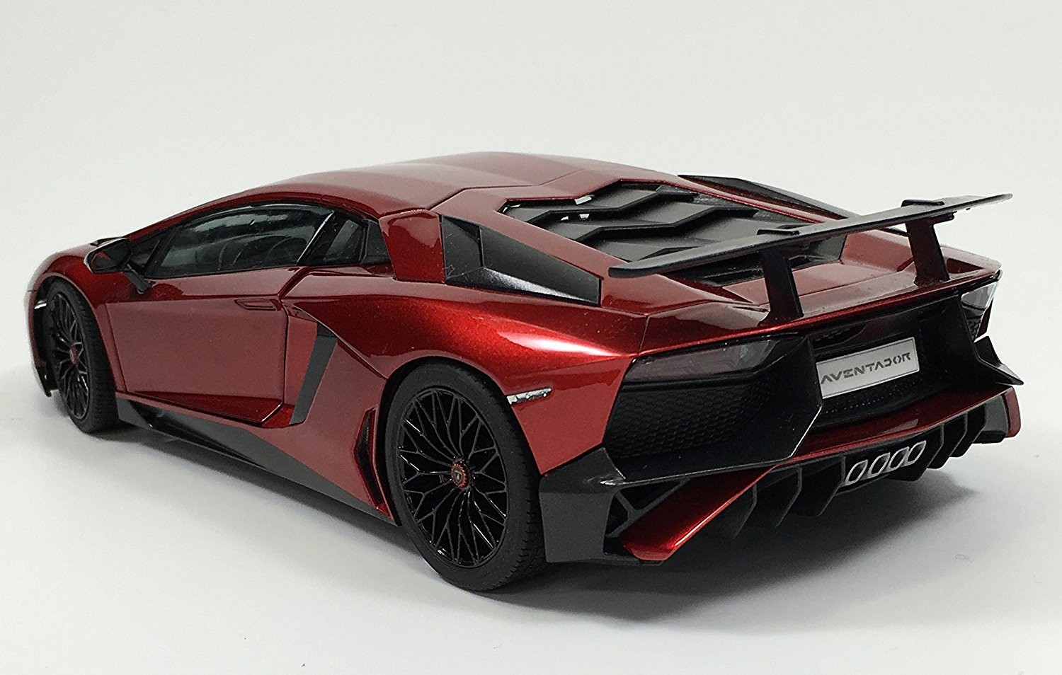 05120 Lamborghini Aventador LP750-4 SV Aoshima