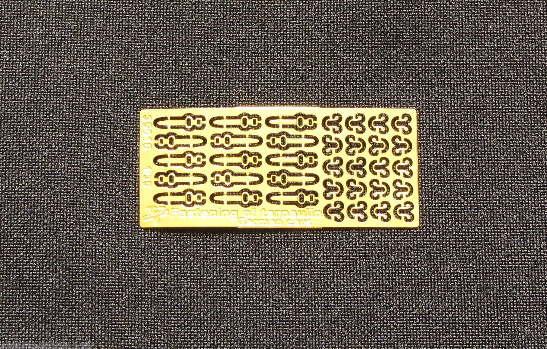 35016VM Фототравление Fastening of tarpaulin German cars