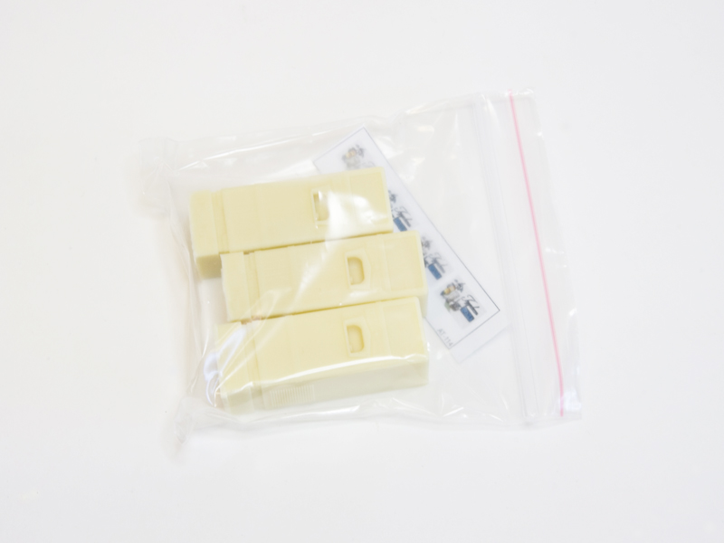 RIM35014 АТ-114 Советские автоматы с газировкой. 1960 (3 шт), масштаб 1/35 Red Iron