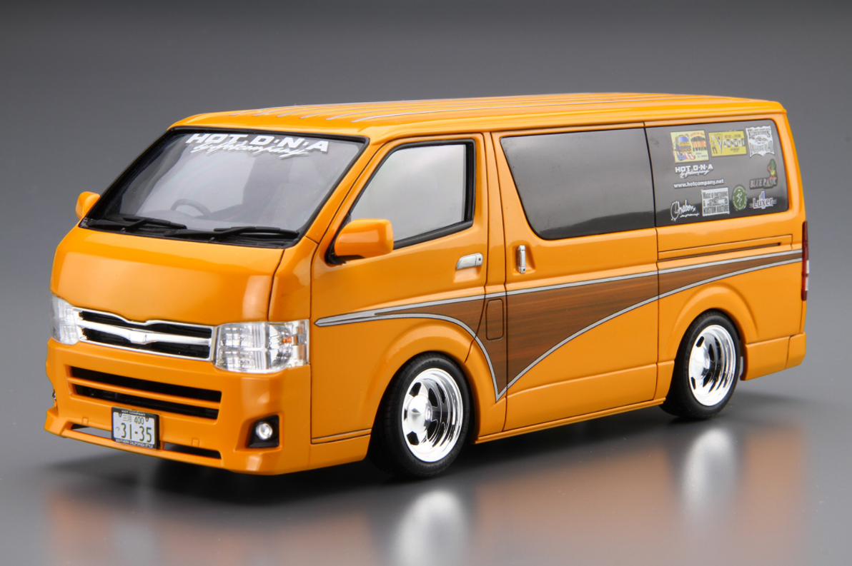 05948 Toyota HiAce HotCompany TRH200V 12 Aoshima