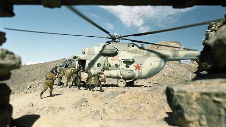 AM48259 Авторская подставка премиум «Горное плато».