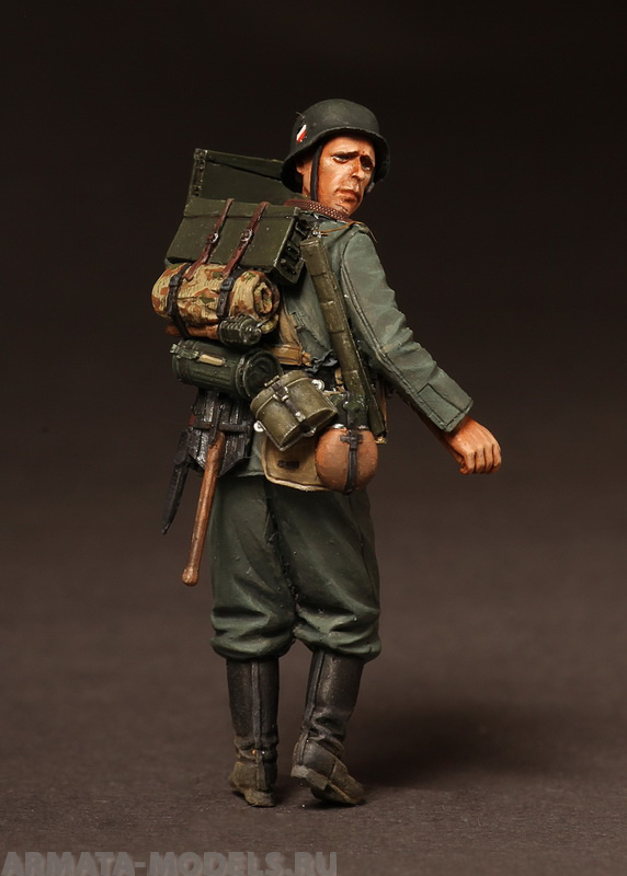 3533SOGA The German infantryman on march. 1939-42 SOGA Miniatures