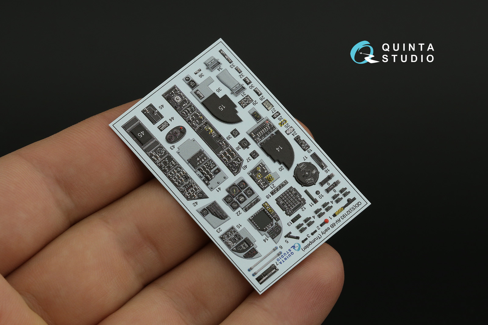 QDS-32193 3D Декаль интерьера кабины AV-8B Harrier II ранний (Trumpeter) (Малая версия)