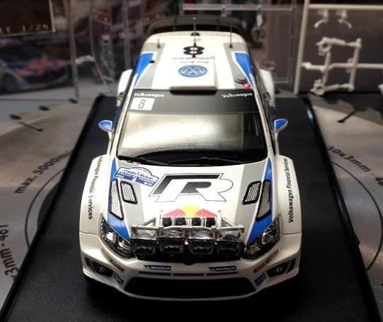 BEL005 Модель автомобиля  VOLKSWAGEN POLO R WRC 2013 Belkits