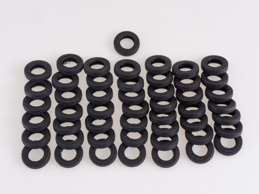 AV343000950 Покрышки на ЗИЛ-130/КАМАЗ (И-Н142Б-1 9,00R20), (комплект: 50 шт.)