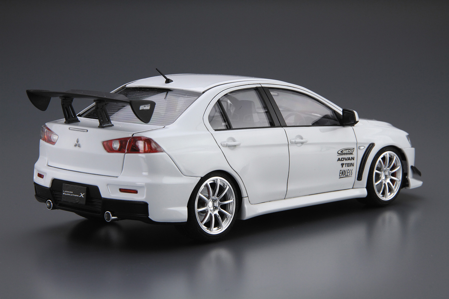05320 Mitsubishi Lancer Evolution X C-West Aoshima